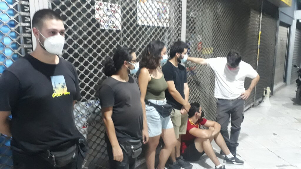 Εισβολή της Αστυνομίας στα γραφεία της ΛΑΙΚΗΣ ΕΝΟΤΗΤΑΣ, τραμπουκισμοί και βία κατά φοιτητών. Αυτό είναι το δόγμα του νέου Υπουργού Προστασίας του Πολίτη; 2 20210918 213521